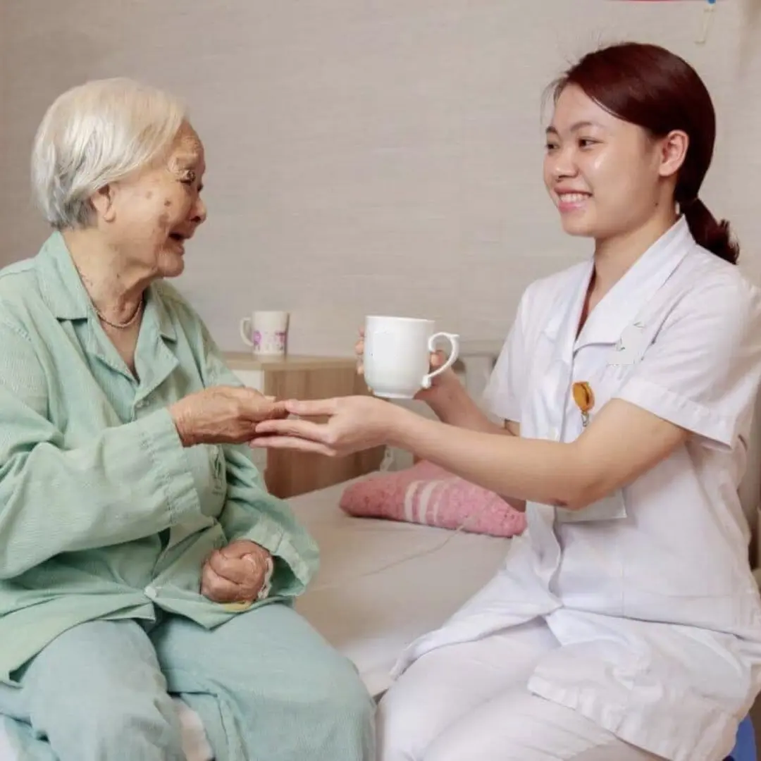 ผู้ช่วยเหลือคนไข้ (Nursing Assistant)